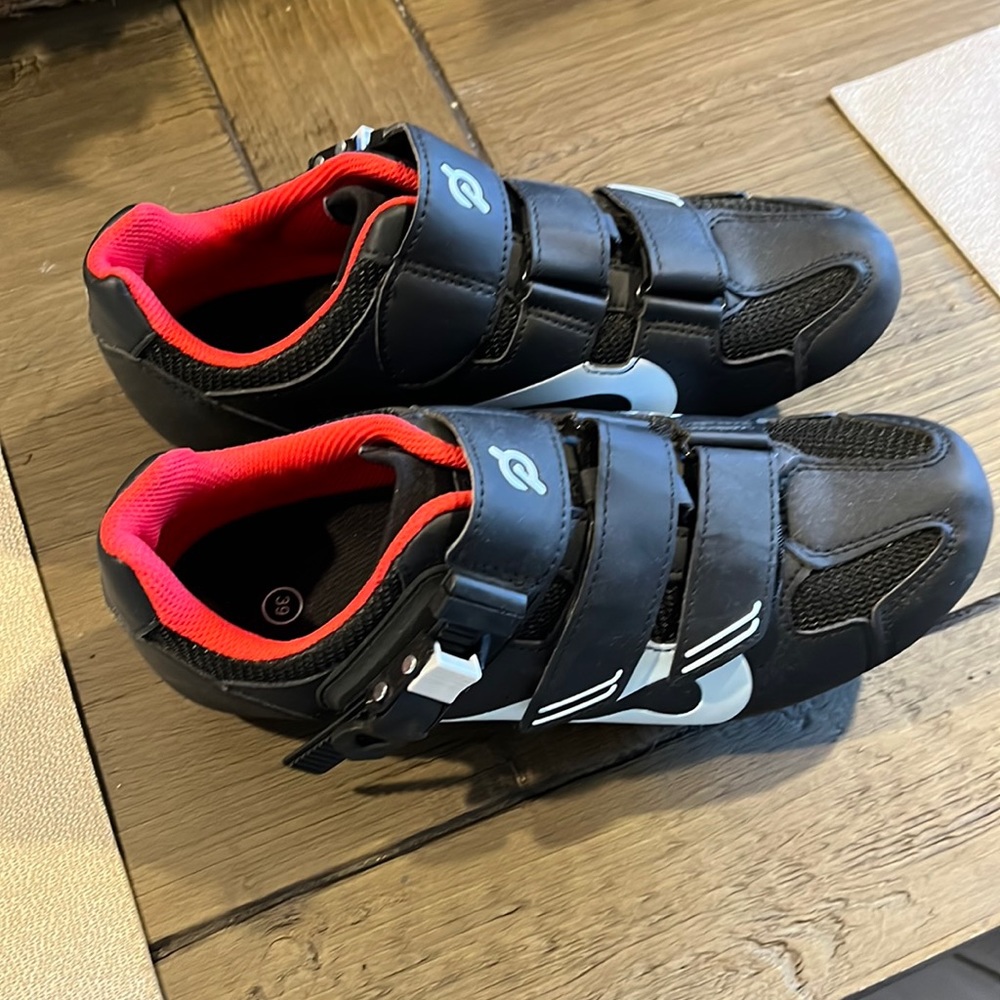 Peloton Cycling Shoes, size 39 (women’s size 8). Worn twice